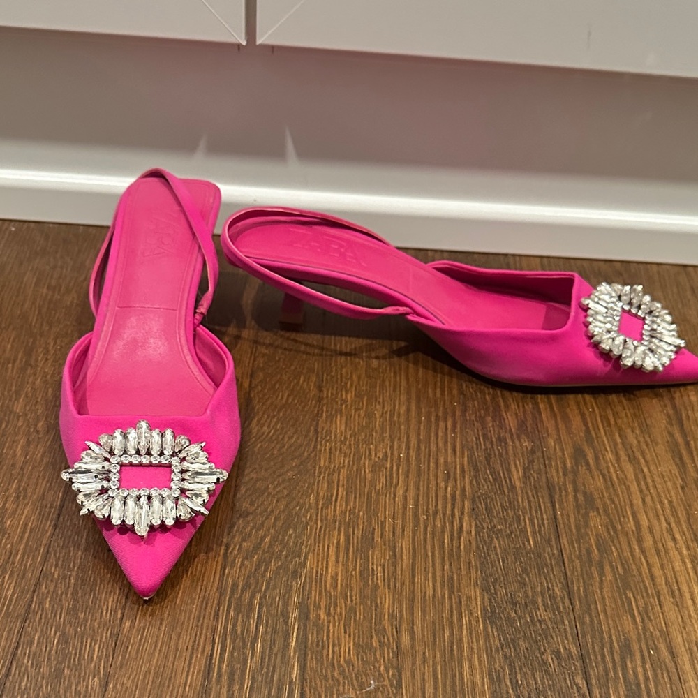 Zara Hot Pink Pointed Slingback Heels with Crystal Buckles - Picture 2 of 3